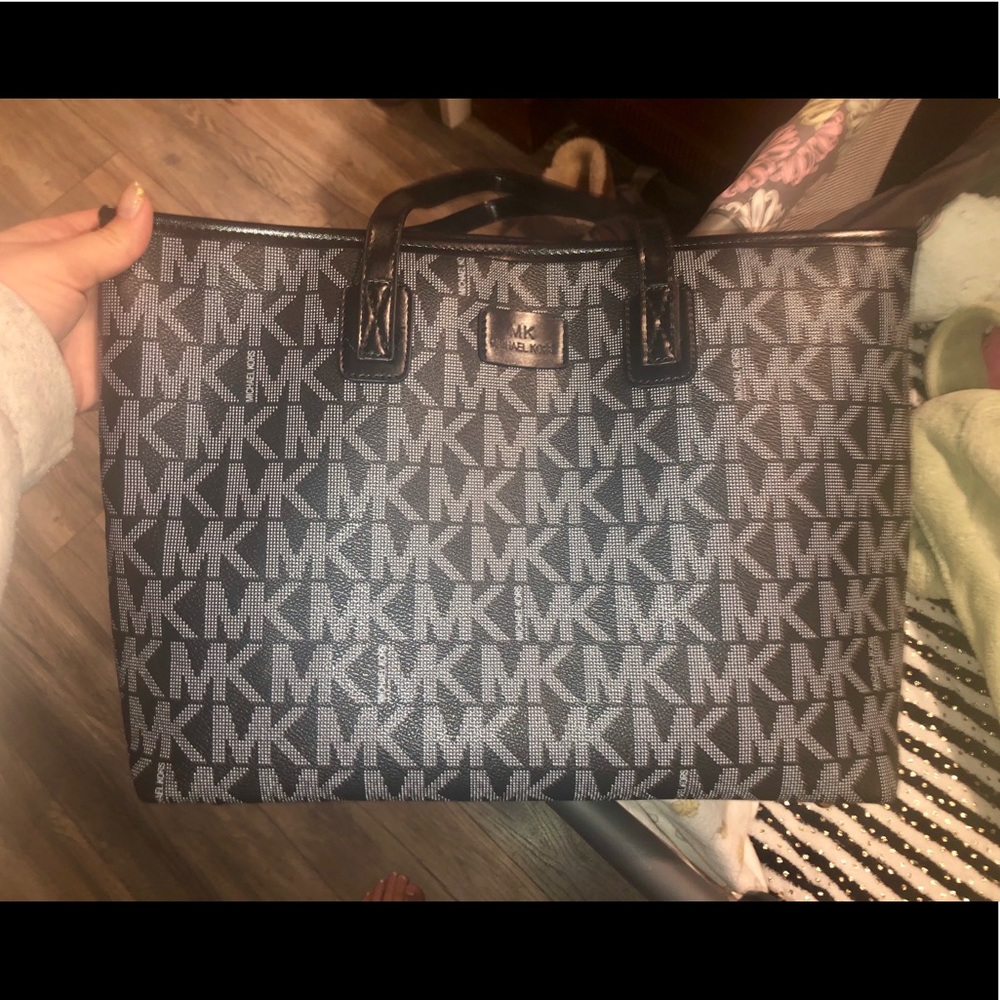 Tote